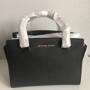 Michael Kors Selma Medium Top-Zip Satchel
